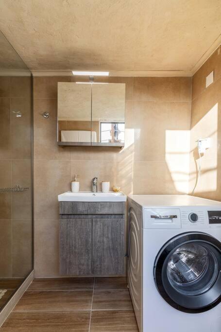 Traditional House With Private Pool Rethymno  Bagian luar foto