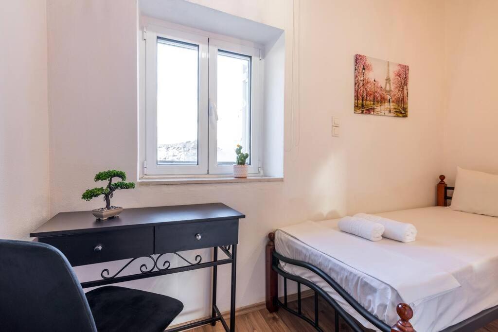 Traditional House With Private Pool Rethymno  Bagian luar foto