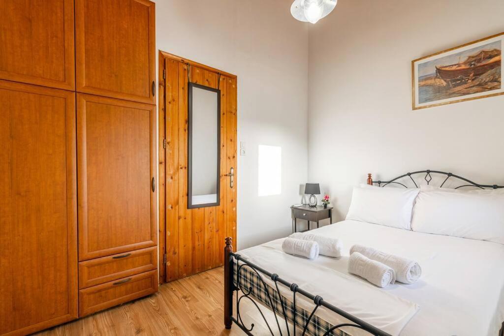 Traditional House With Private Pool Rethymno  Bagian luar foto