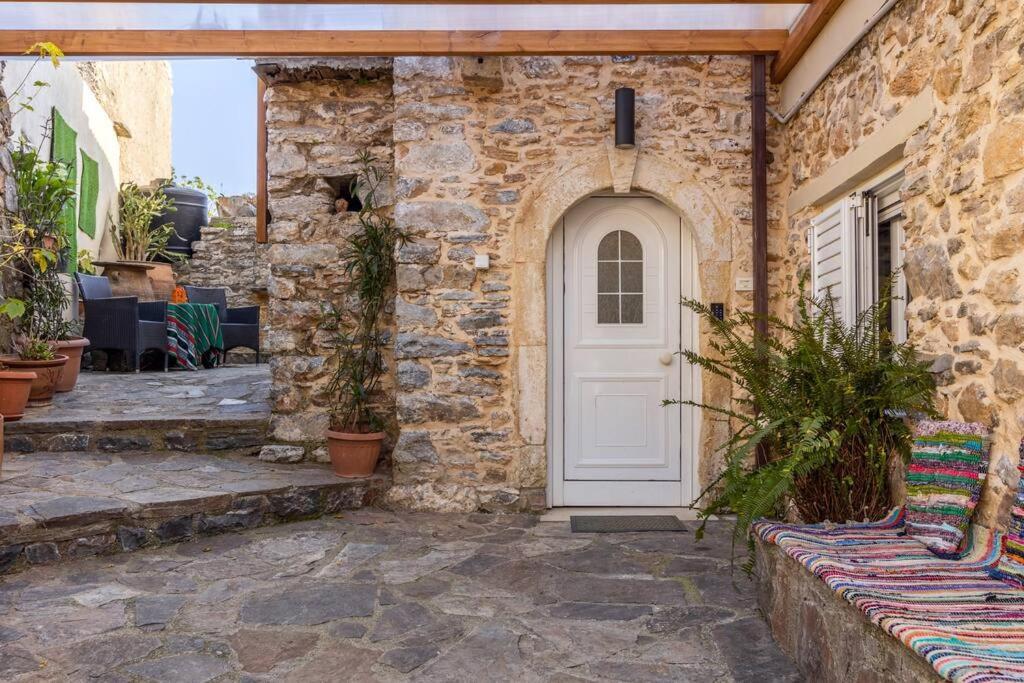 Traditional House With Private Pool Rethymno  Bagian luar foto